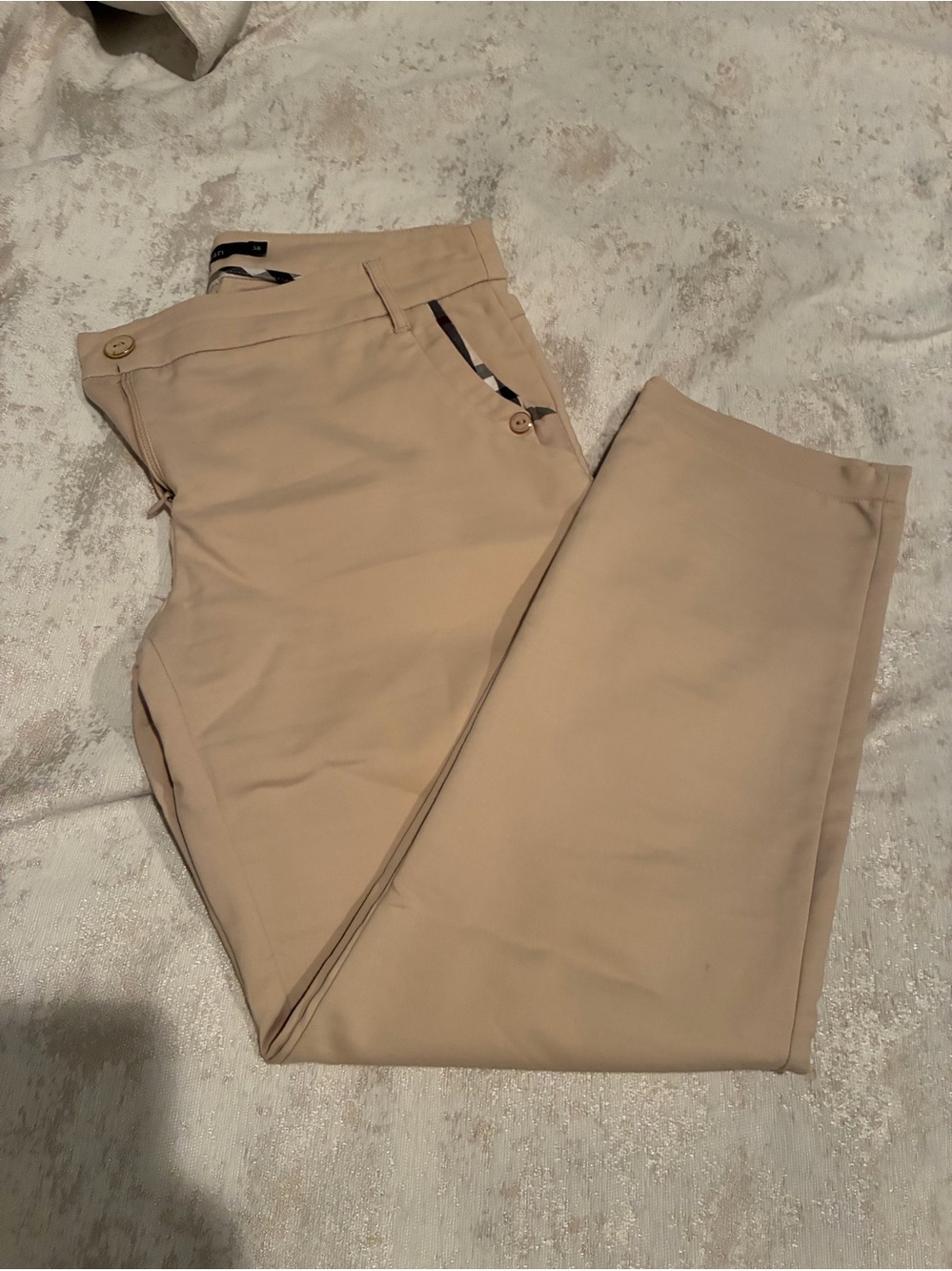 Women’s Classic Slim Chino Pants in Beige